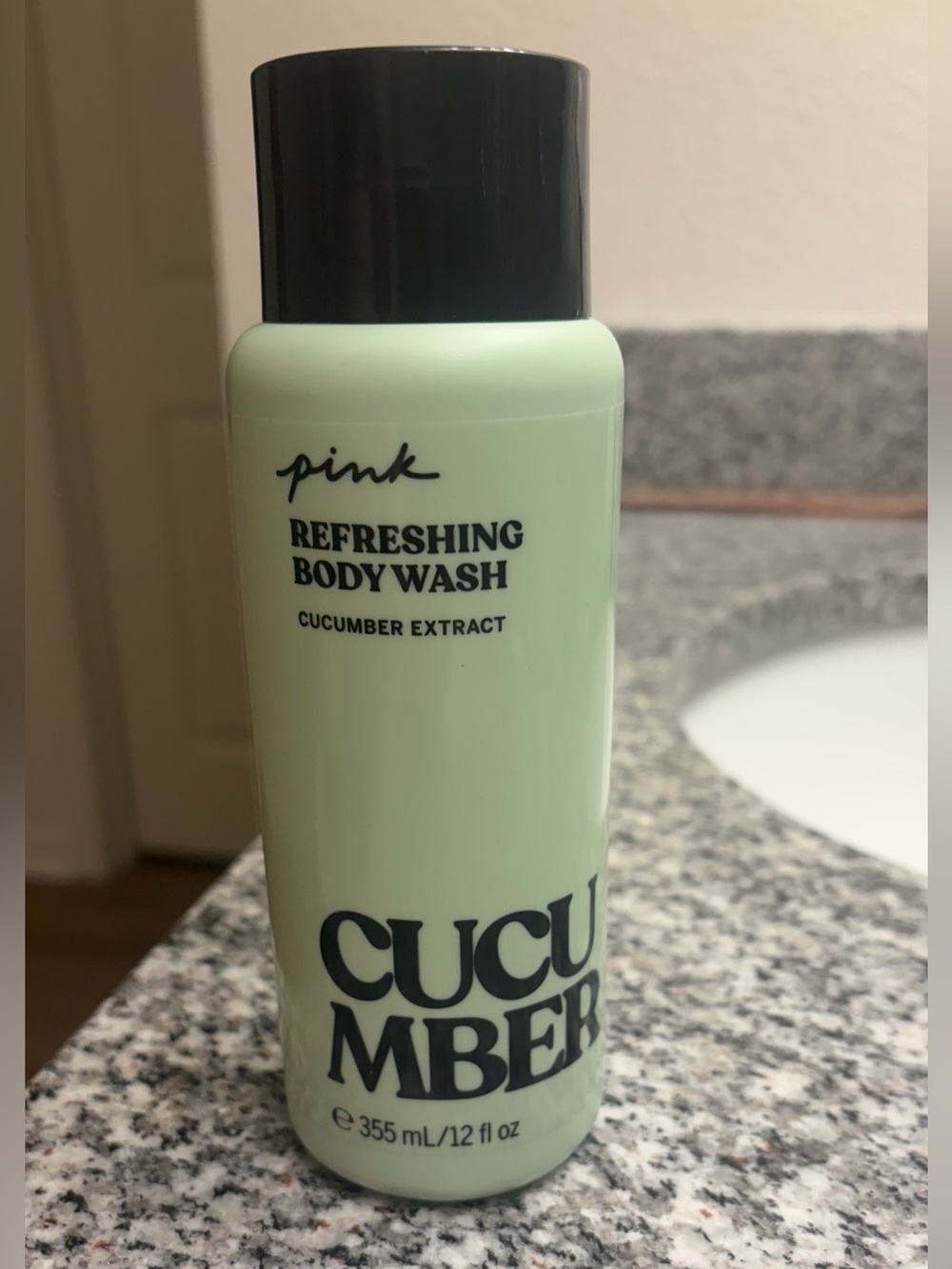 Pink Refreshing Cucumber Body Wash - Light Green